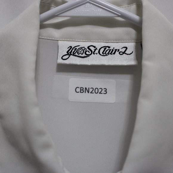 White Embroidered Blouse - Picture 2 of 2